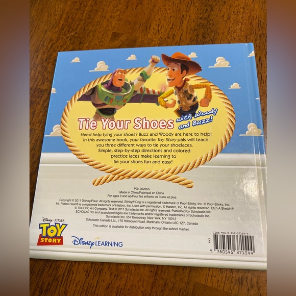 Disney woody and buzz shoe tying book - Picture 7 of 7